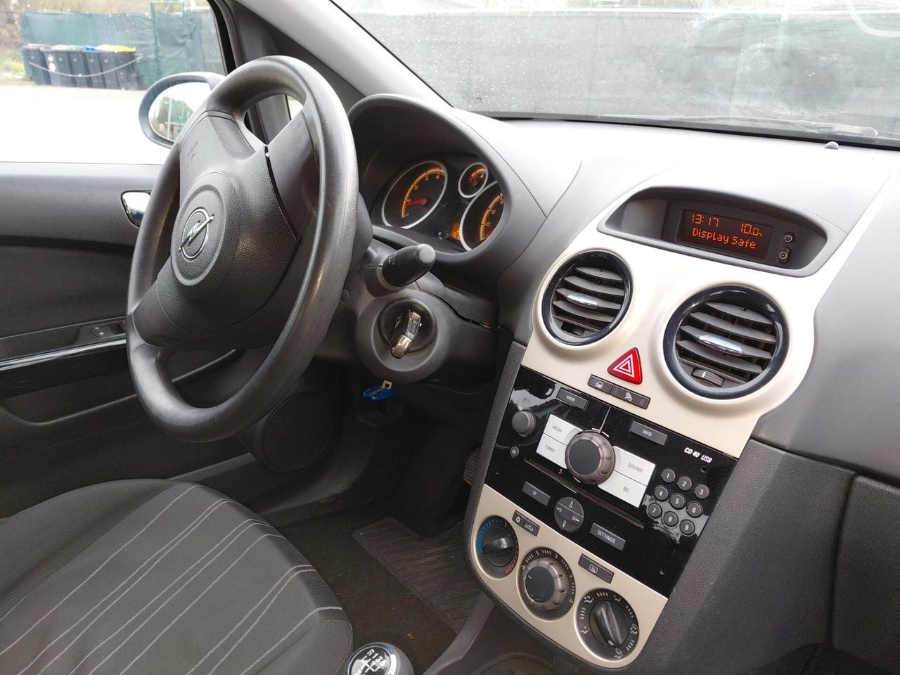 Opel Corsa 1.2 5 porte Enjoy