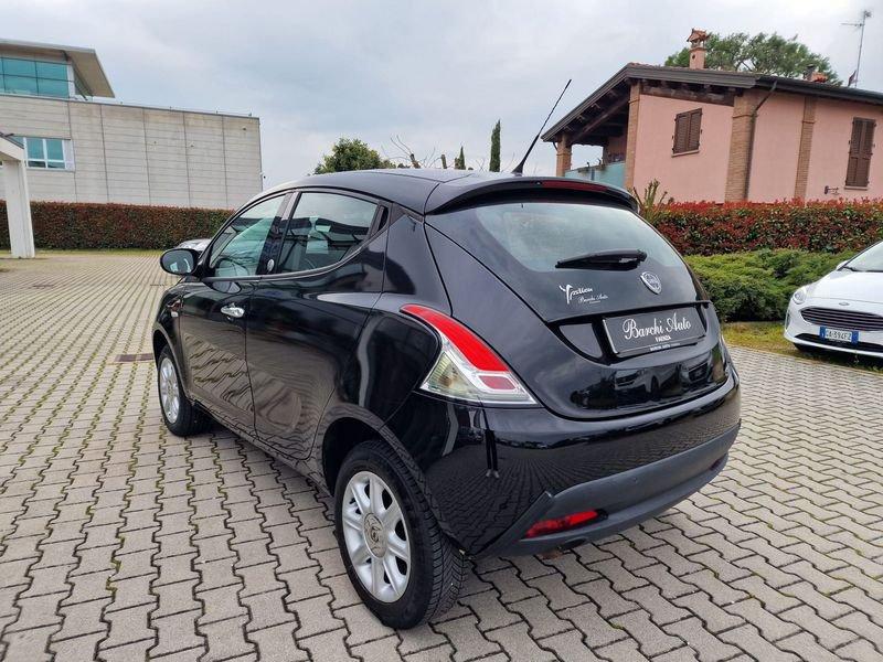 Lancia Ypsilon Ypsilon 0.9 Twinair 85 CV 5 porte Metano Ecochic Silver