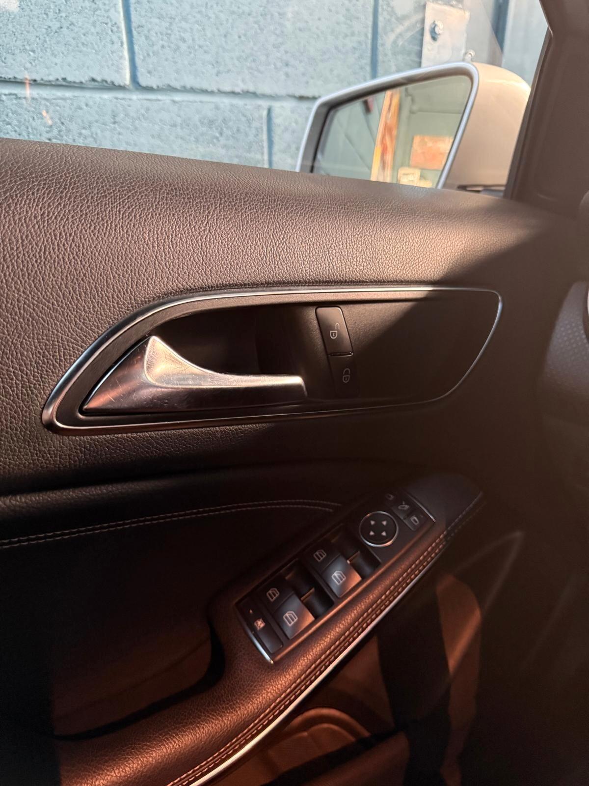 A180 1.8CC 109CV PELLE E NAVI