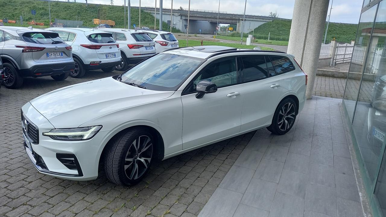 Volvo V60 B3 Geartronic R-design