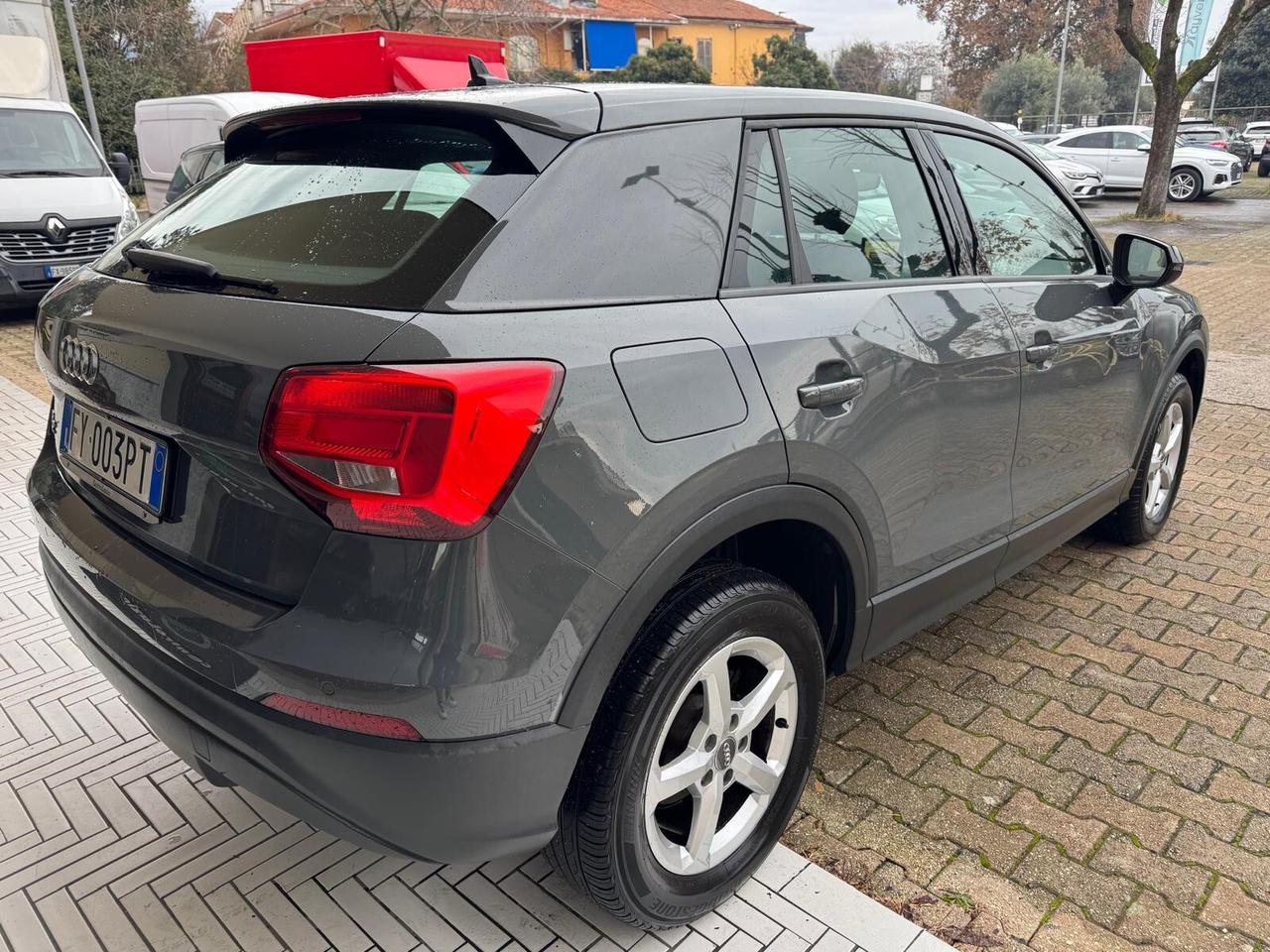 Audi Q2 35 TDI S tronic Business