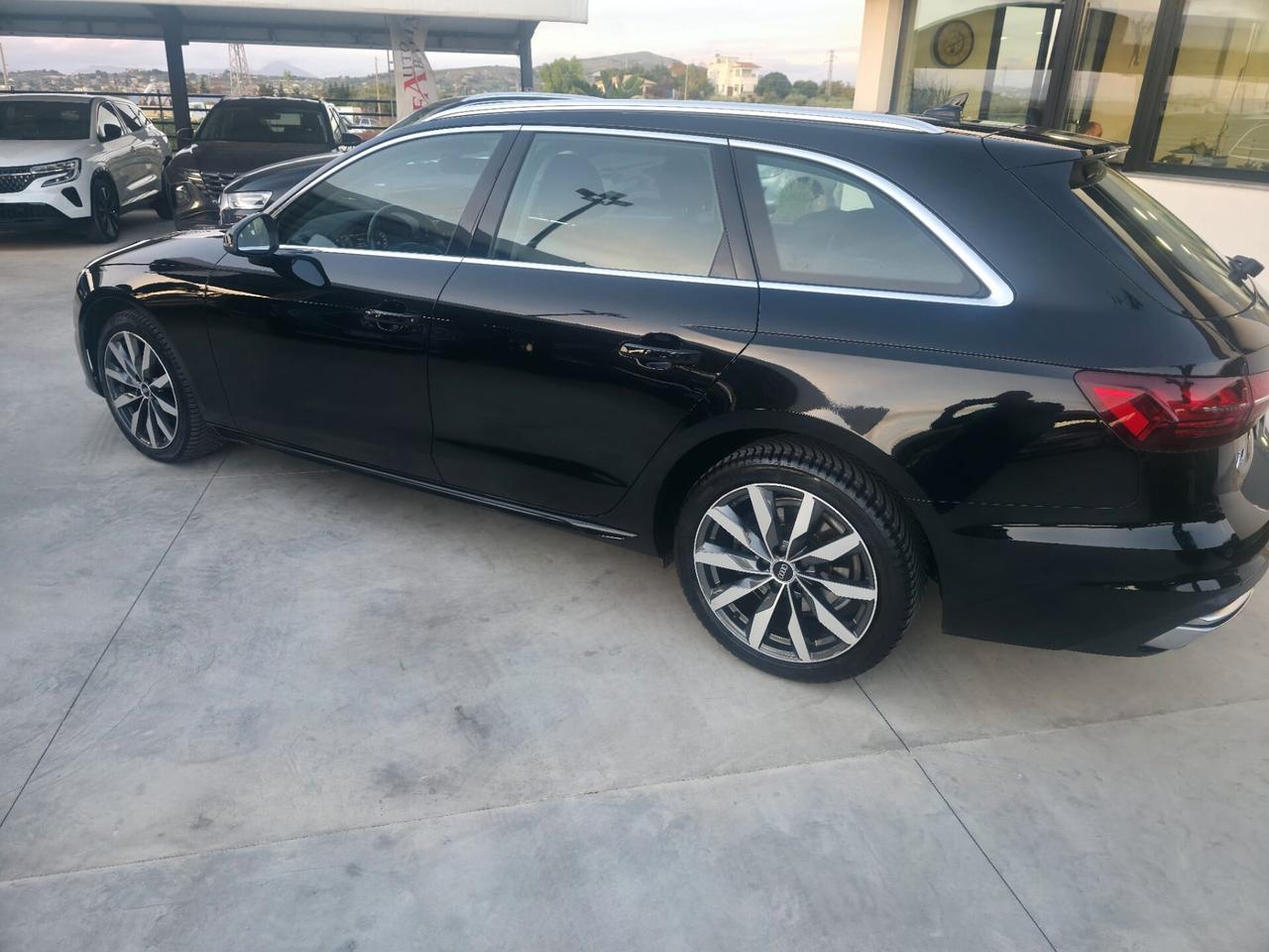 Audi A4 Avant 35 TDI/163 CV S tronic line edition