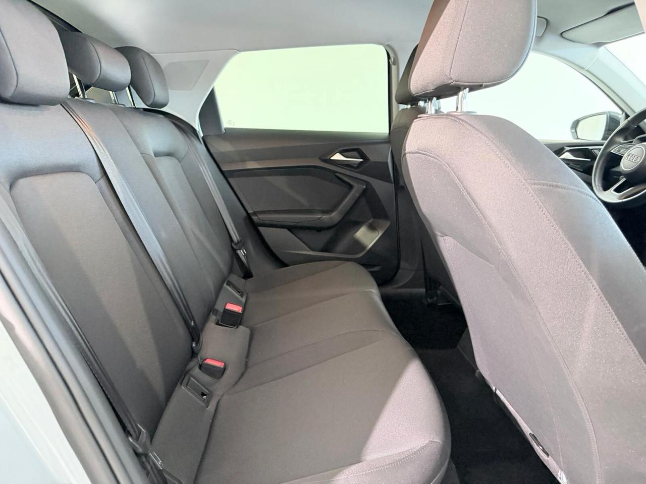 Audi A1 SPORTBACK NEOPATENTATI IVA ESPOSTA