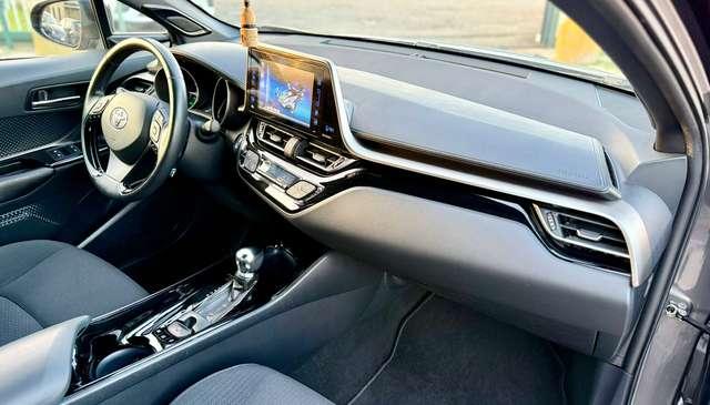 Toyota C-HR 1.8h Lounge 2wd e-cvt my18