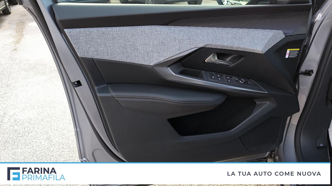 PEUGEOT Nuovo 5008 Hybrid 136 e-DCS6 GT