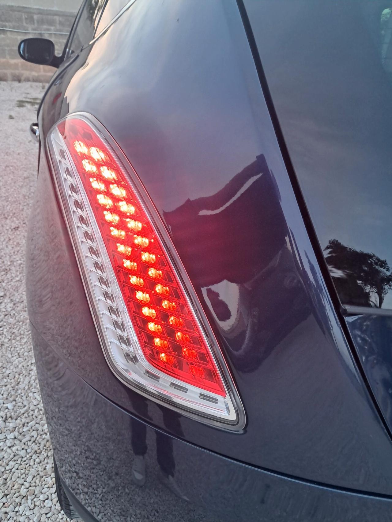 Lancia Delta 1.6 Mtj 120cv---Navi*Led*Clima