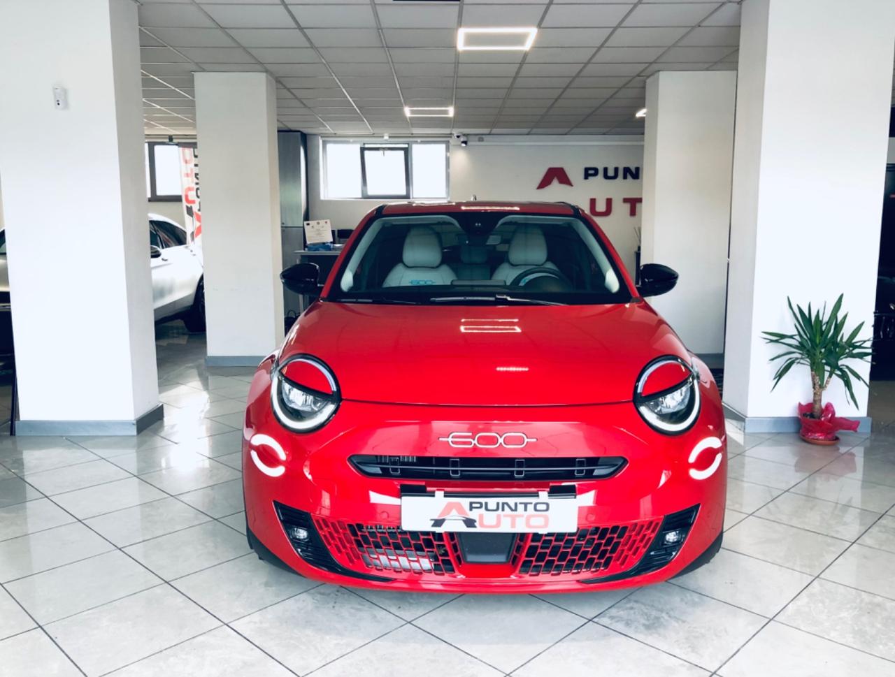 Fiat 600 Hybrid 100 CV DCT MHEV La Prima
