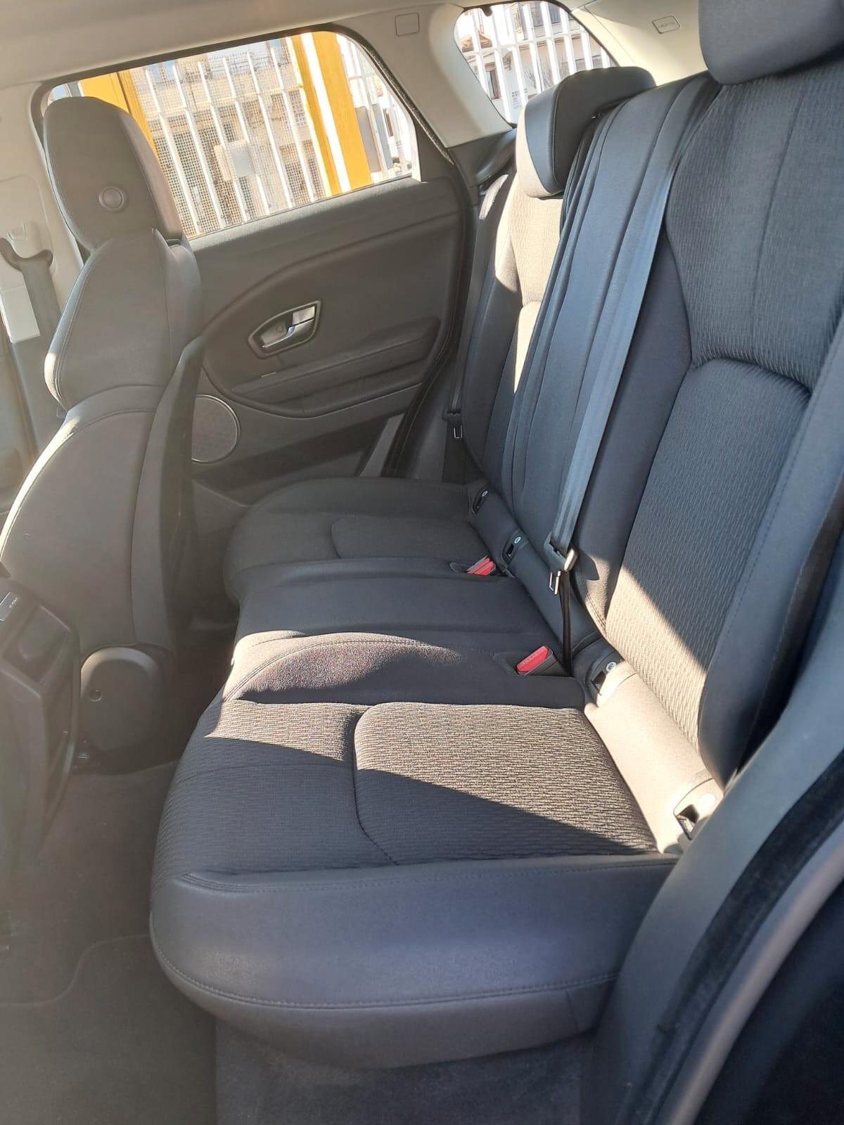 Land Rover Range Evoque 2.0 eD4 5p. SE Dynamic