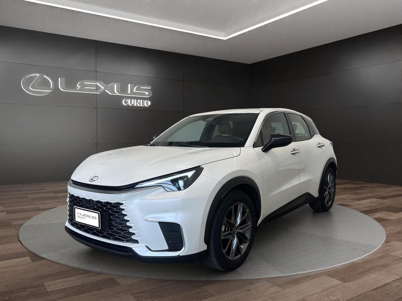Lexus LBX 1.5 hybrid Relax 2wd