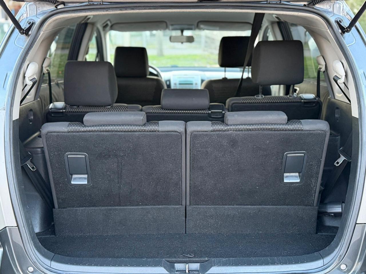 Toyota Corolla Verso 2.2 16V D-4D 7 POSTI