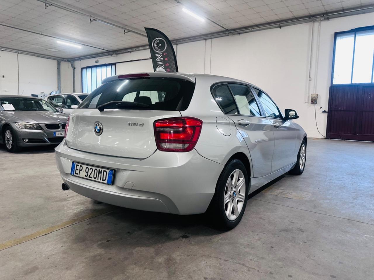 Bmw 118 120d 5p. Sport