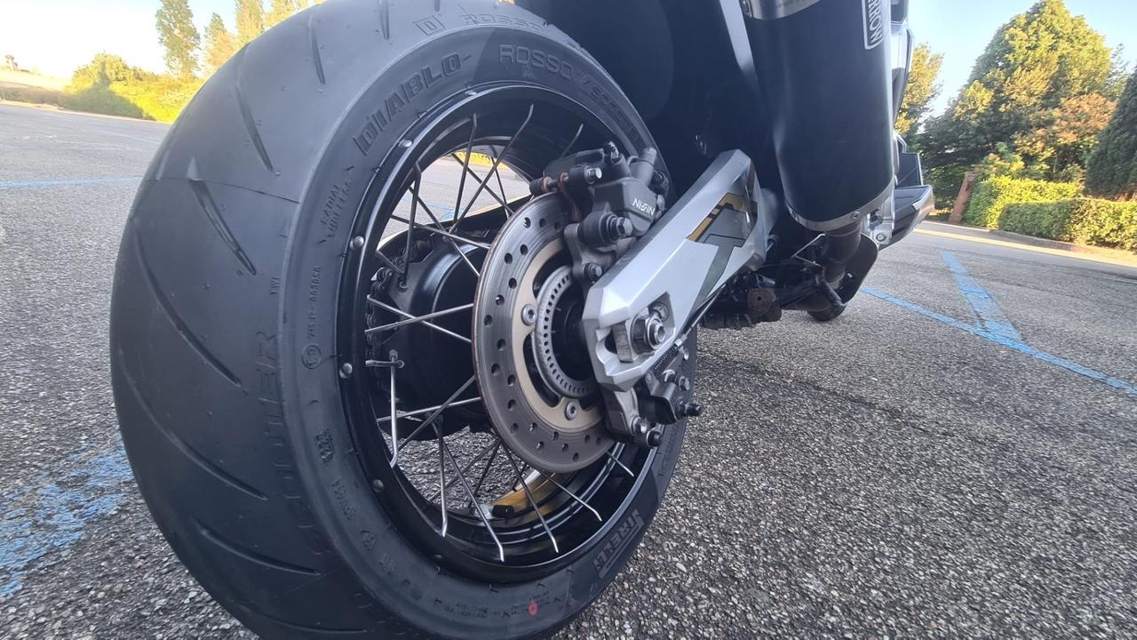 Honda X-ADV 750