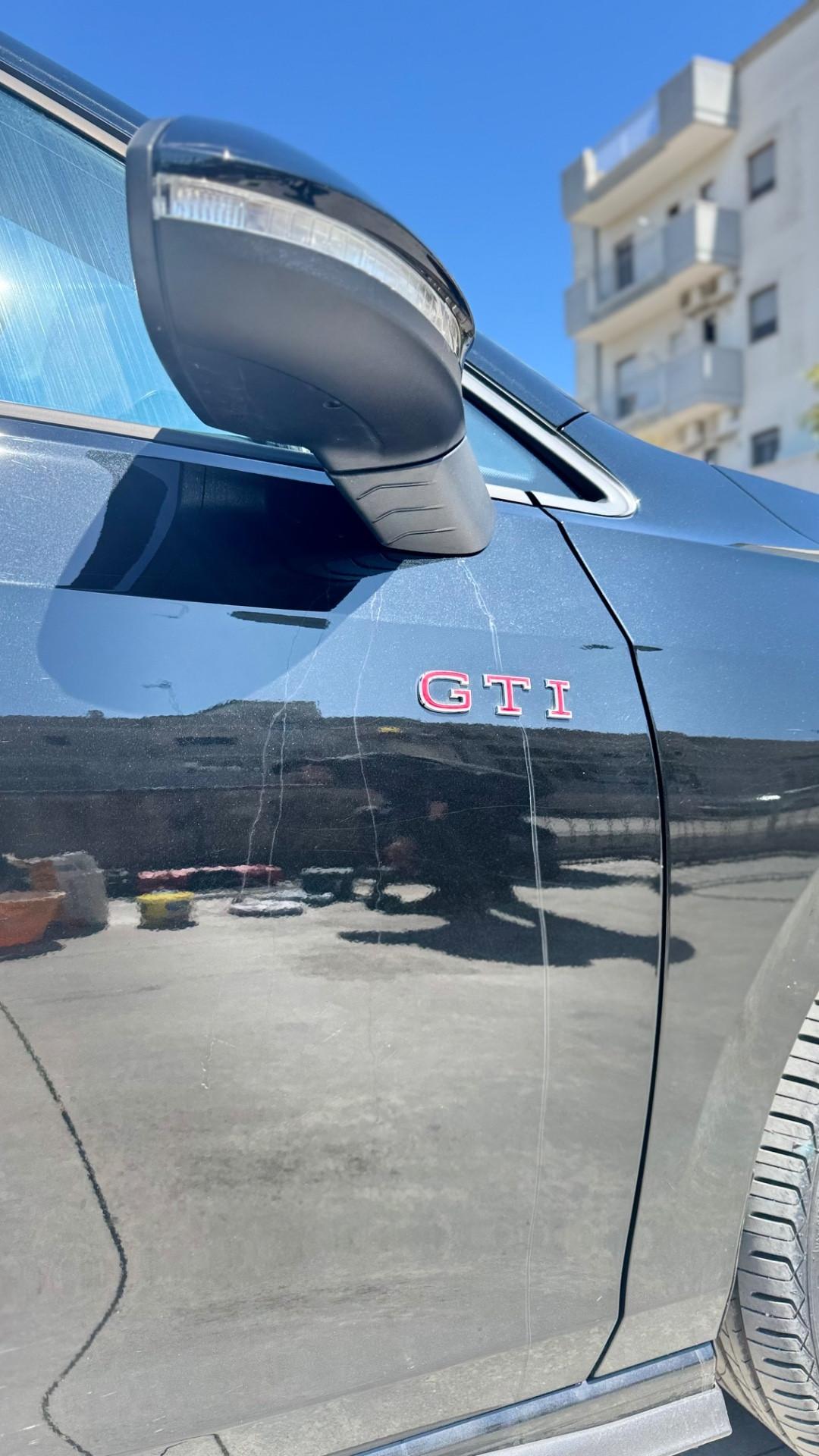 Volkswagen Golf 2.0 TSI DSG GTI