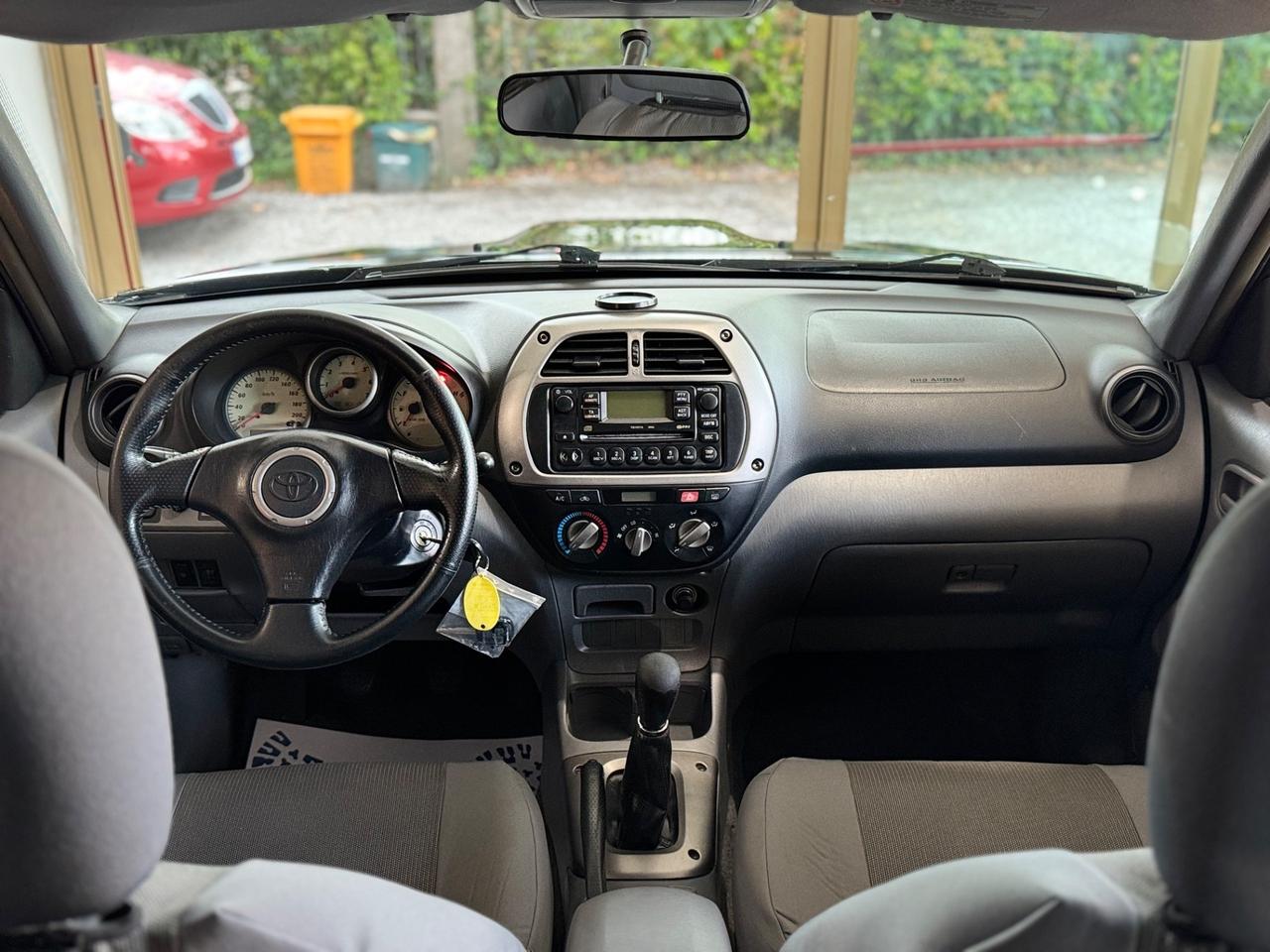 Toyota RAV 4 RAV4 2.0 Tdi D-4D cat 3 porte Sol