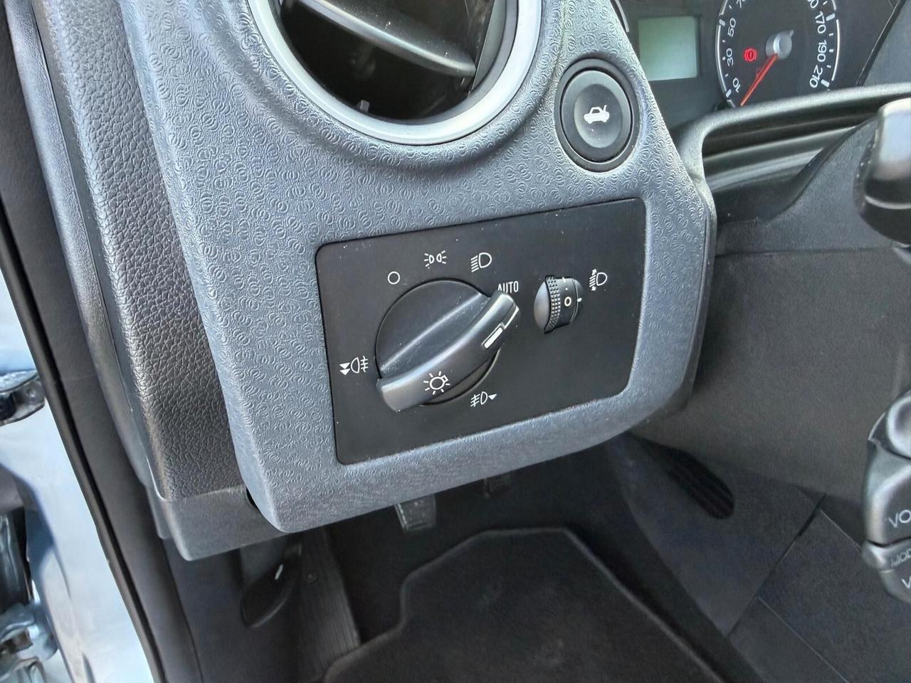 Ford Fusion 1.4 TDCi 5p. Collection-04/2006