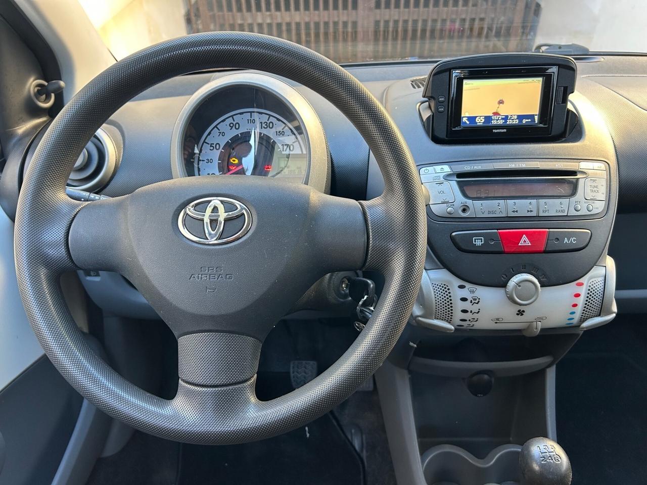 Toyota Aygo 1.0 benz ideale per neopatentati