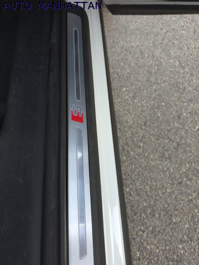 AUDI Q3 TDI S line edition