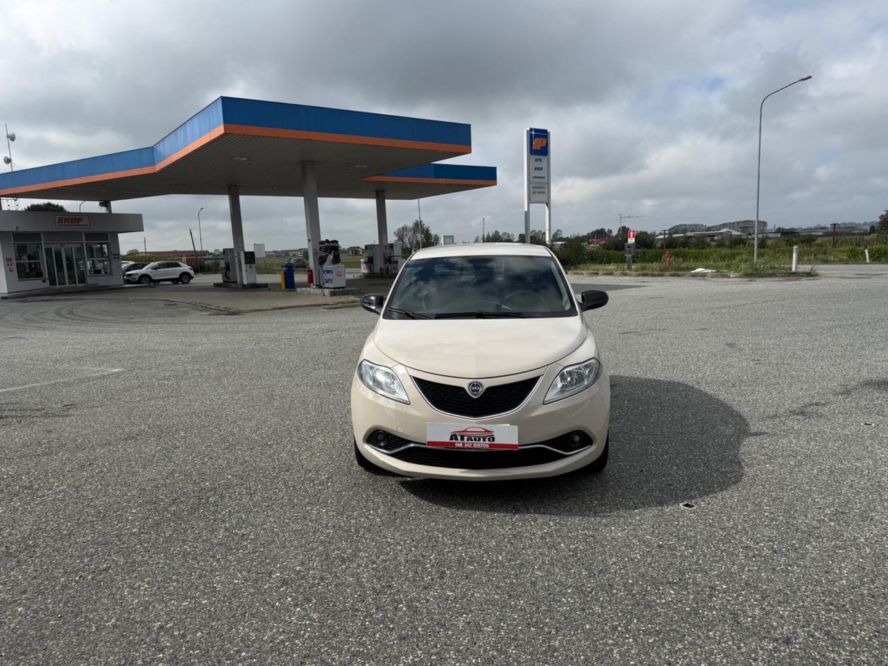 Lancia Ypsilon 1.3 MJT 16V 95 CV 5 porte S&S Silver