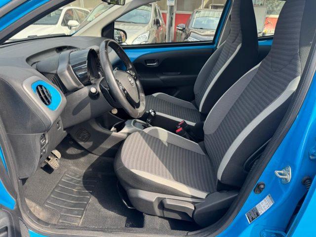 TOYOTA Aygo 1.0 VVT-i 72 CV 5 porte x-cool MMT