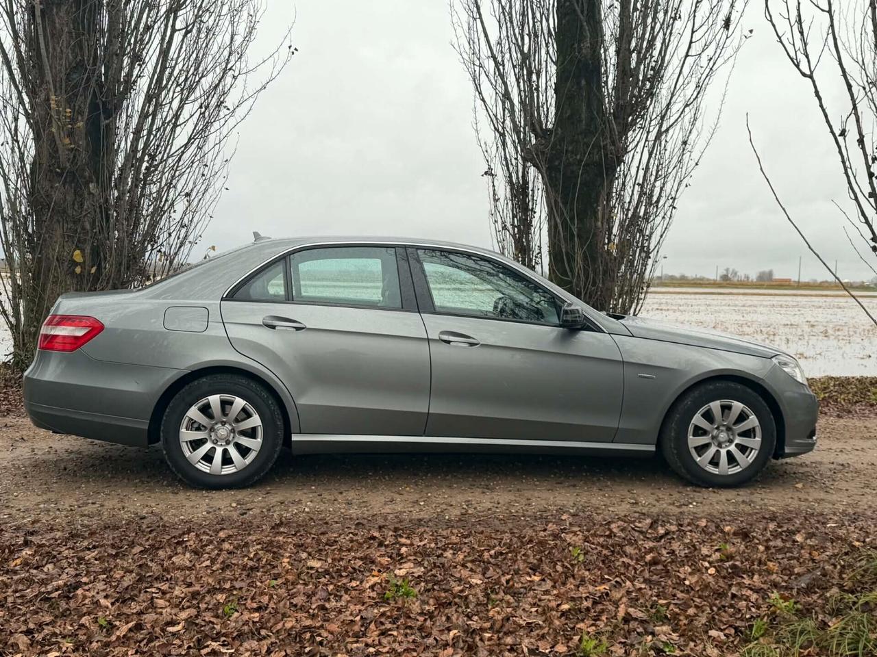 Mercedes-benz E 250 CDI BlueEFFICIENCY AMG Avantgarde 2012