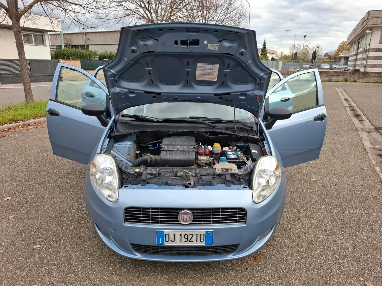 Fiat Grande Punto 1.2 5 porte SOLAMENTE 129.000 KM