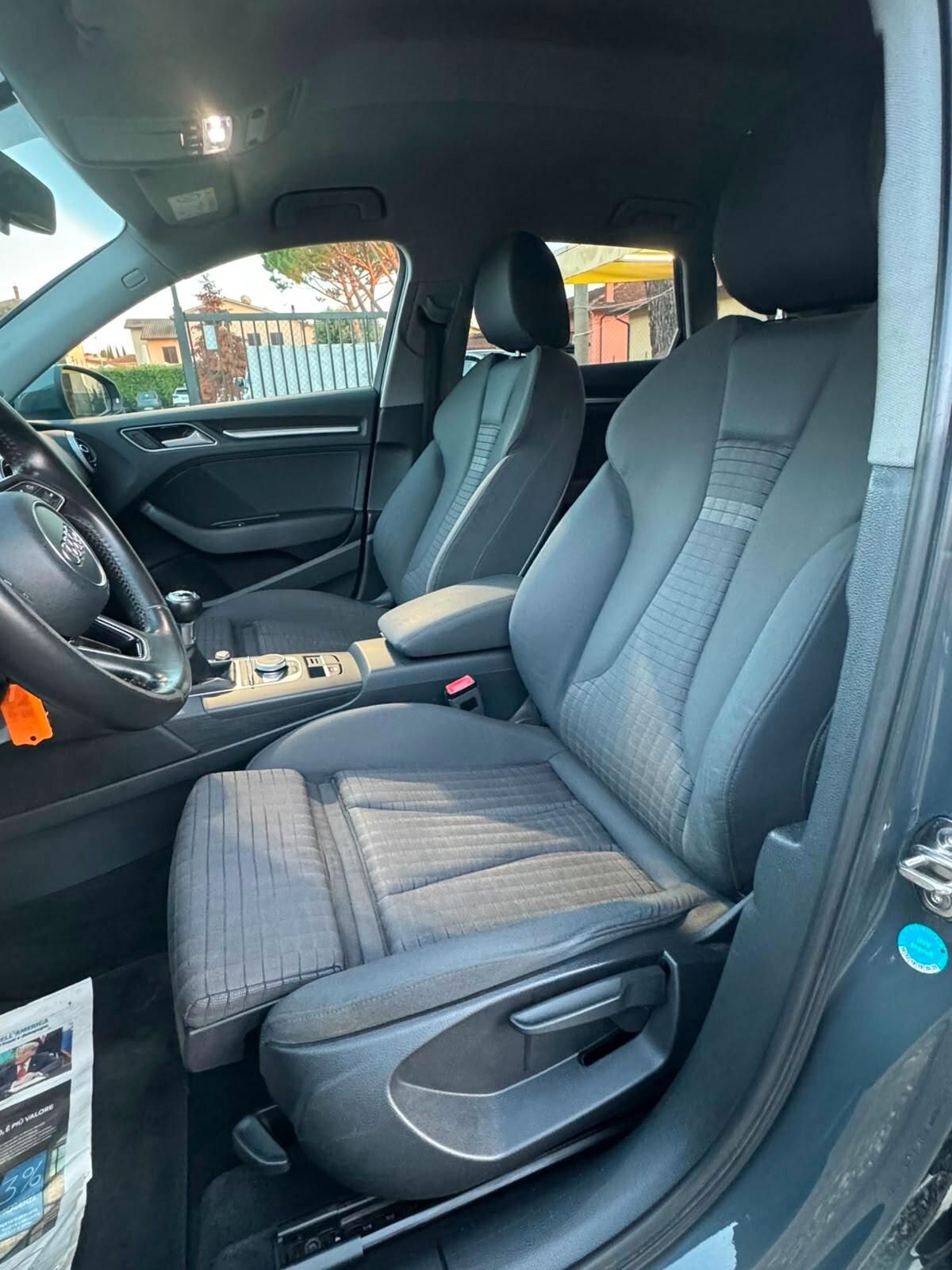 Audi A3 SPB 1.6 TDI Sport GANCIO TRAINO DI SERIE !!