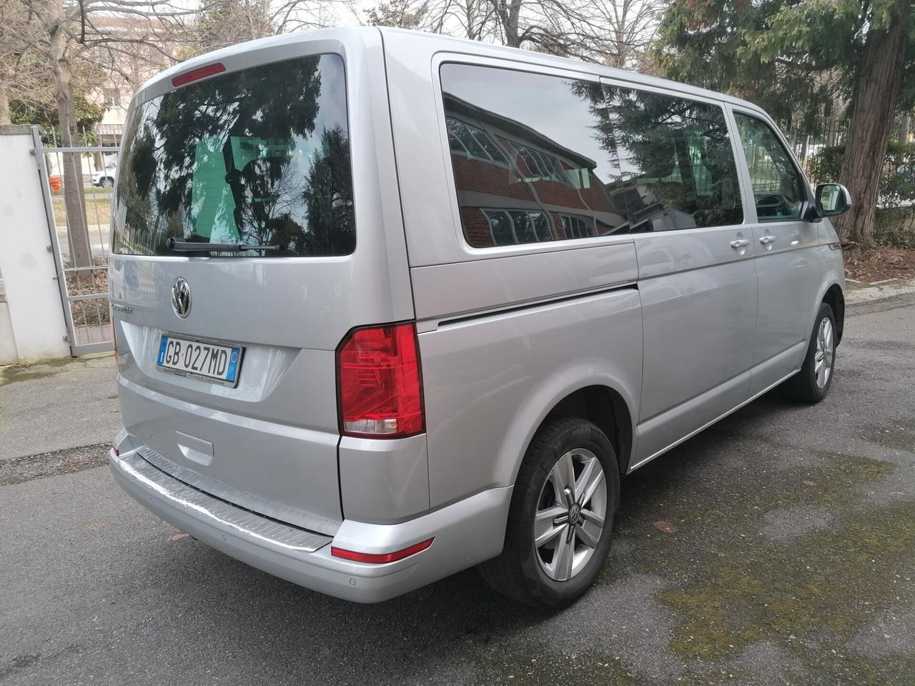 Volkswagen Caravelle T6 2.0 TDI 150CV DSG - GARANZIA 12 mesi
