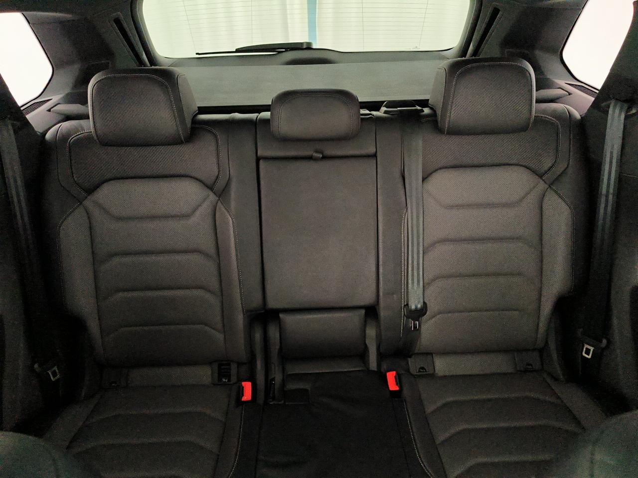 Volkswagen Touareg 3.0 v6 tdi scr r-line 231cv auto