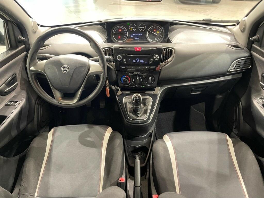 Lancia Ypsilon 1.2 8v Elefantino 69cv my14