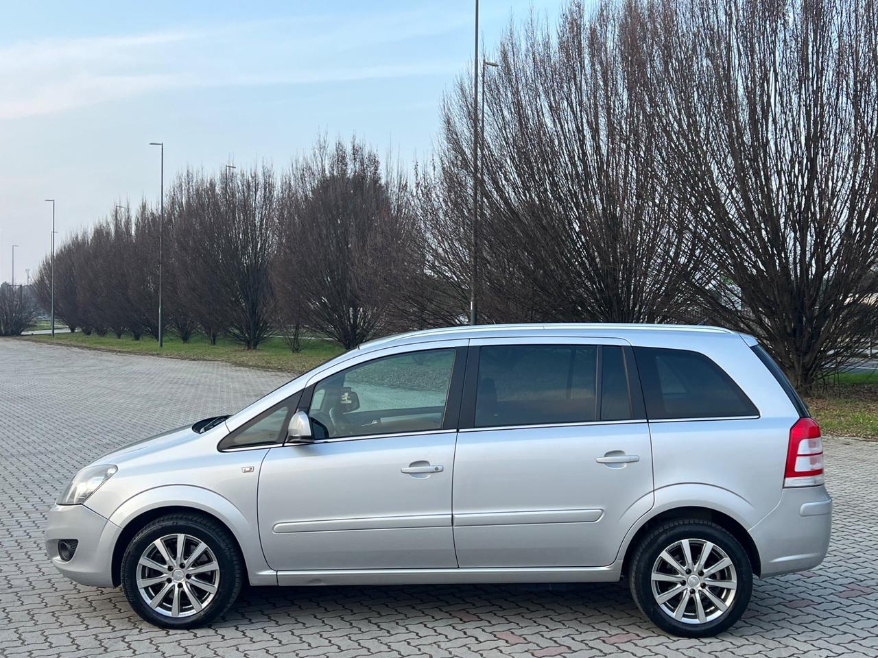 Opel Zafira 1.6 16V ecoM 150CV Turbo One