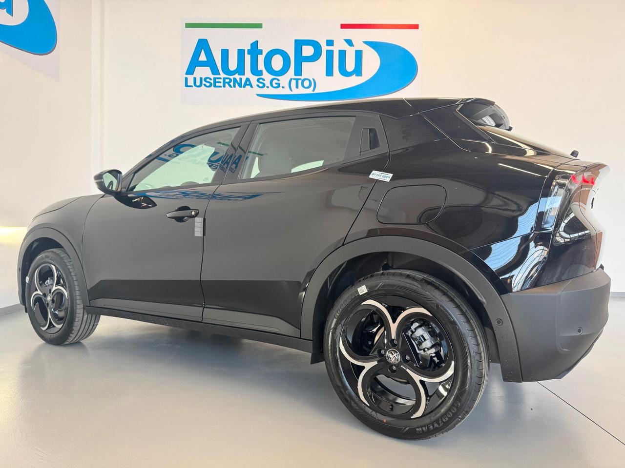 Alfa Romeo Junior ibrida 1.2 Pack Techno
