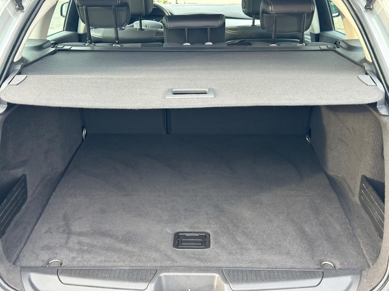 Renault Laguna 2011 2.0 dCi 150CV SporTour Nav