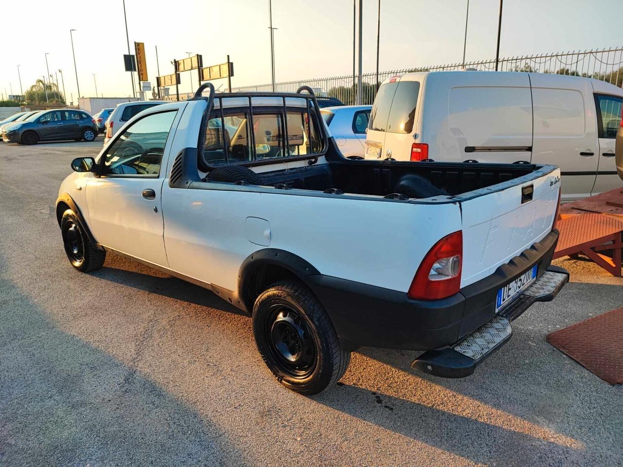 Fiat strada 1.9 MJT 105 CV Active