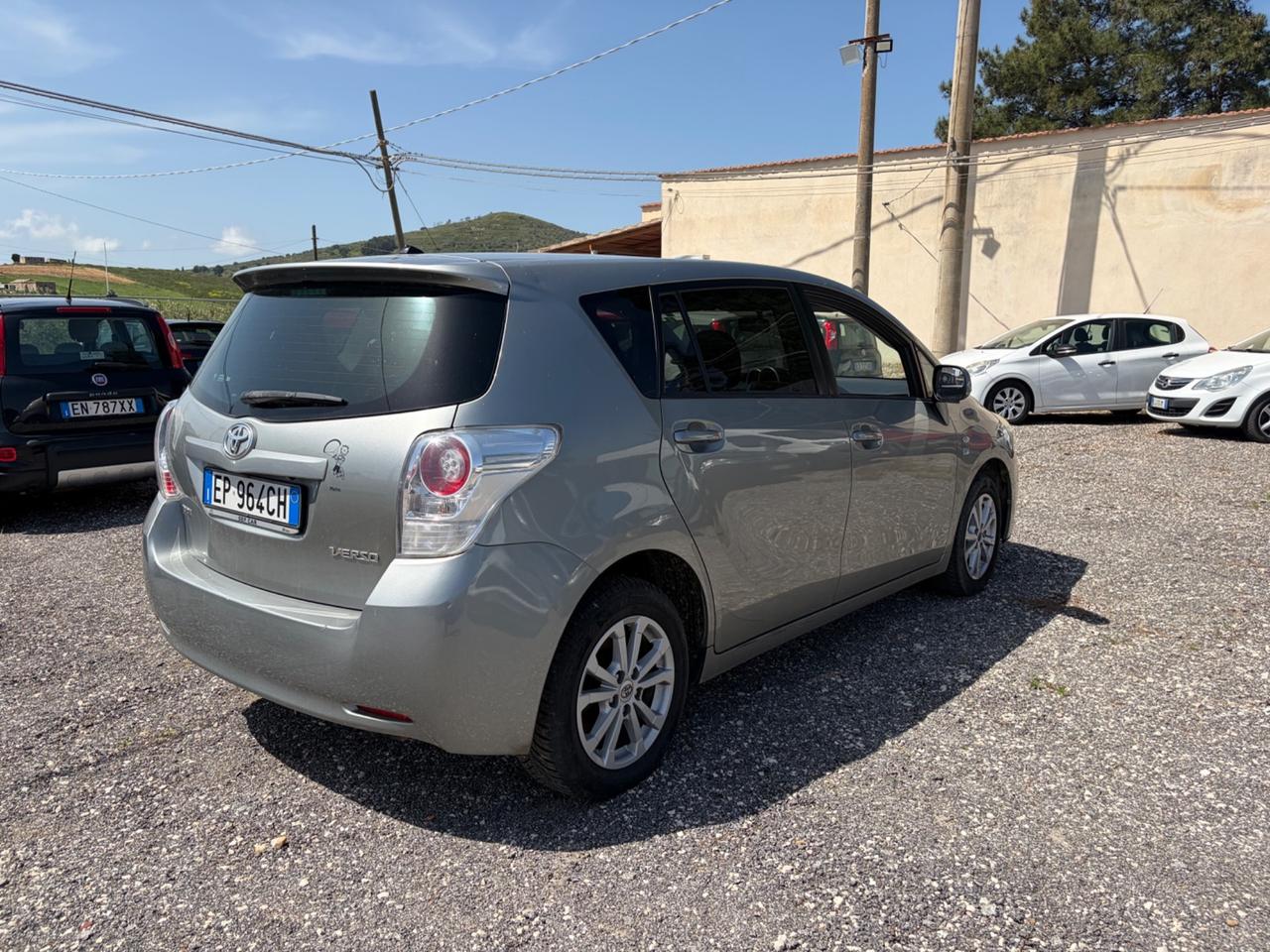 Toyota Verso 2.0 D Active 7 posti