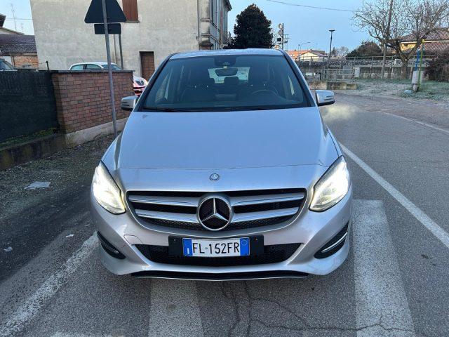 MERCEDES-BENZ B 180 d Automatic PREMIUM NAVI PDC LED OK NEOPATENTATI