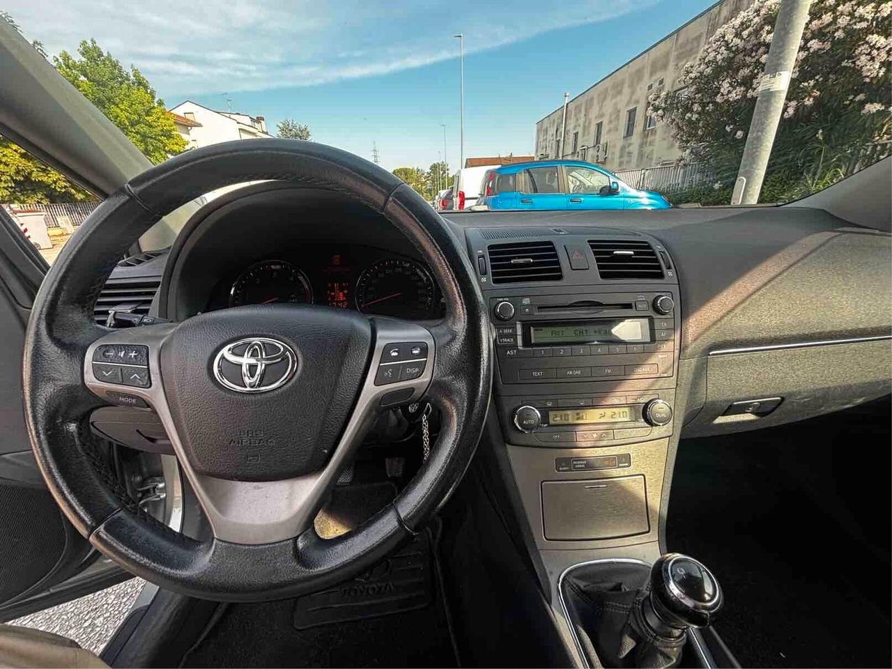 Toyota Avensis 2.2 D-4D Wagon Sol