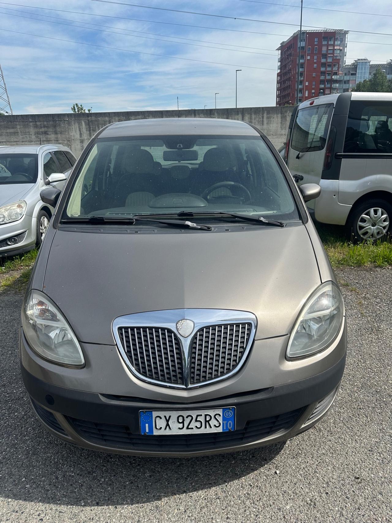 Lancia MUSA 1.4 16V Platino 100