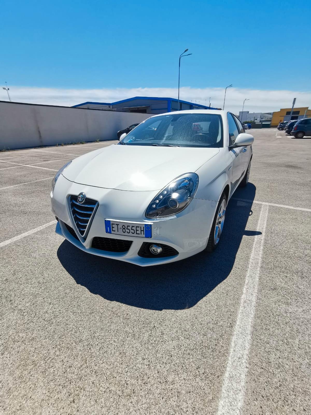 Alfa Romeo Giulietta 1.6 JTDm-2 105 CV Distinctive