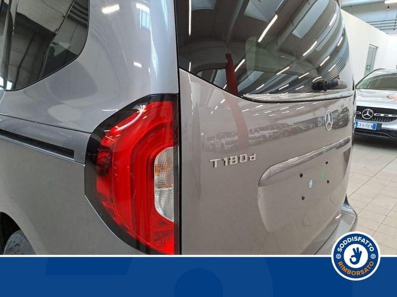 Mercedes-Benz Classe T 180 d AT