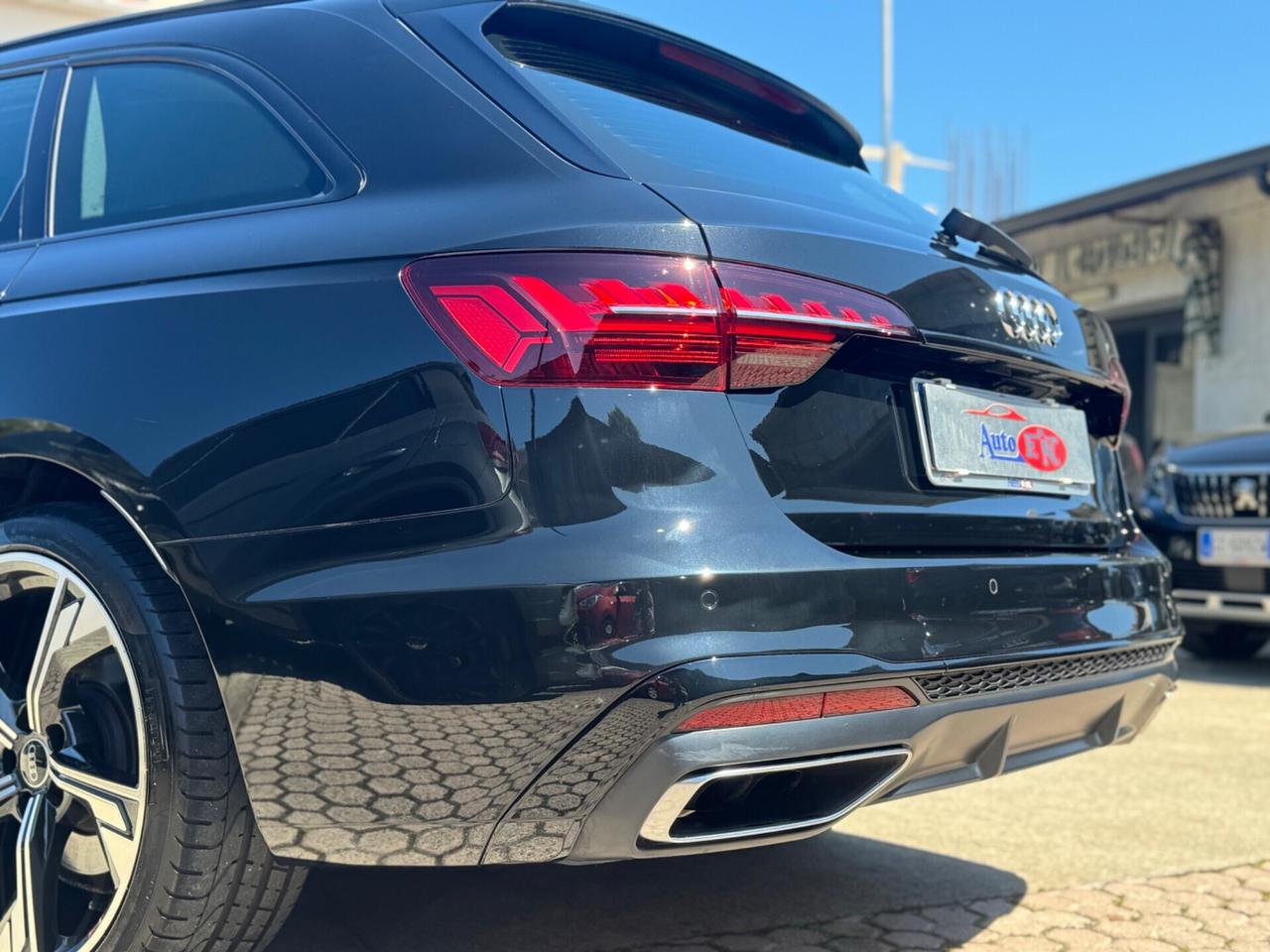 Audi A4 Avant 40 TDI quattro S tronic S line