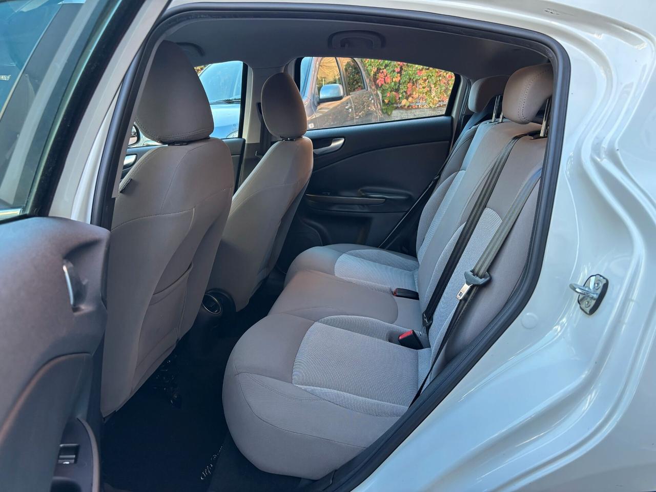 Alfa Romeo Giulietta 1.6 JTDm-2 105 CV Distinctive