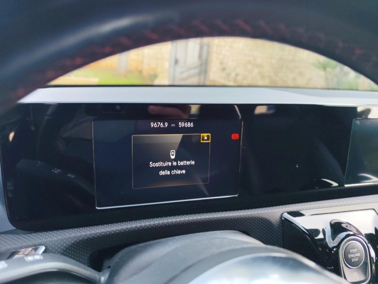 Mercedes-benz CLA 180 Premium