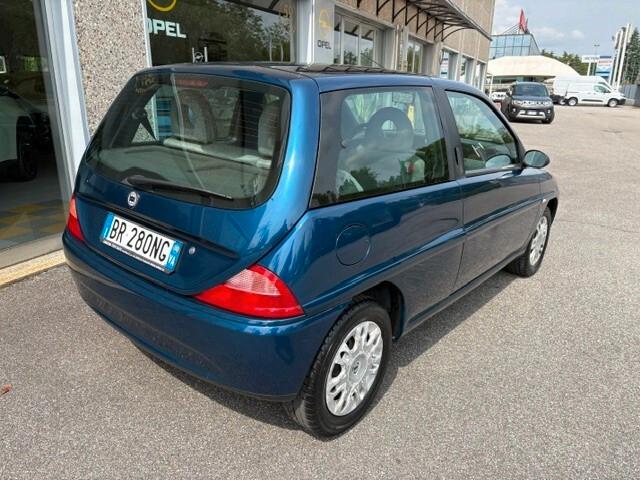 Lancia Y 1.2i 16V cat LX