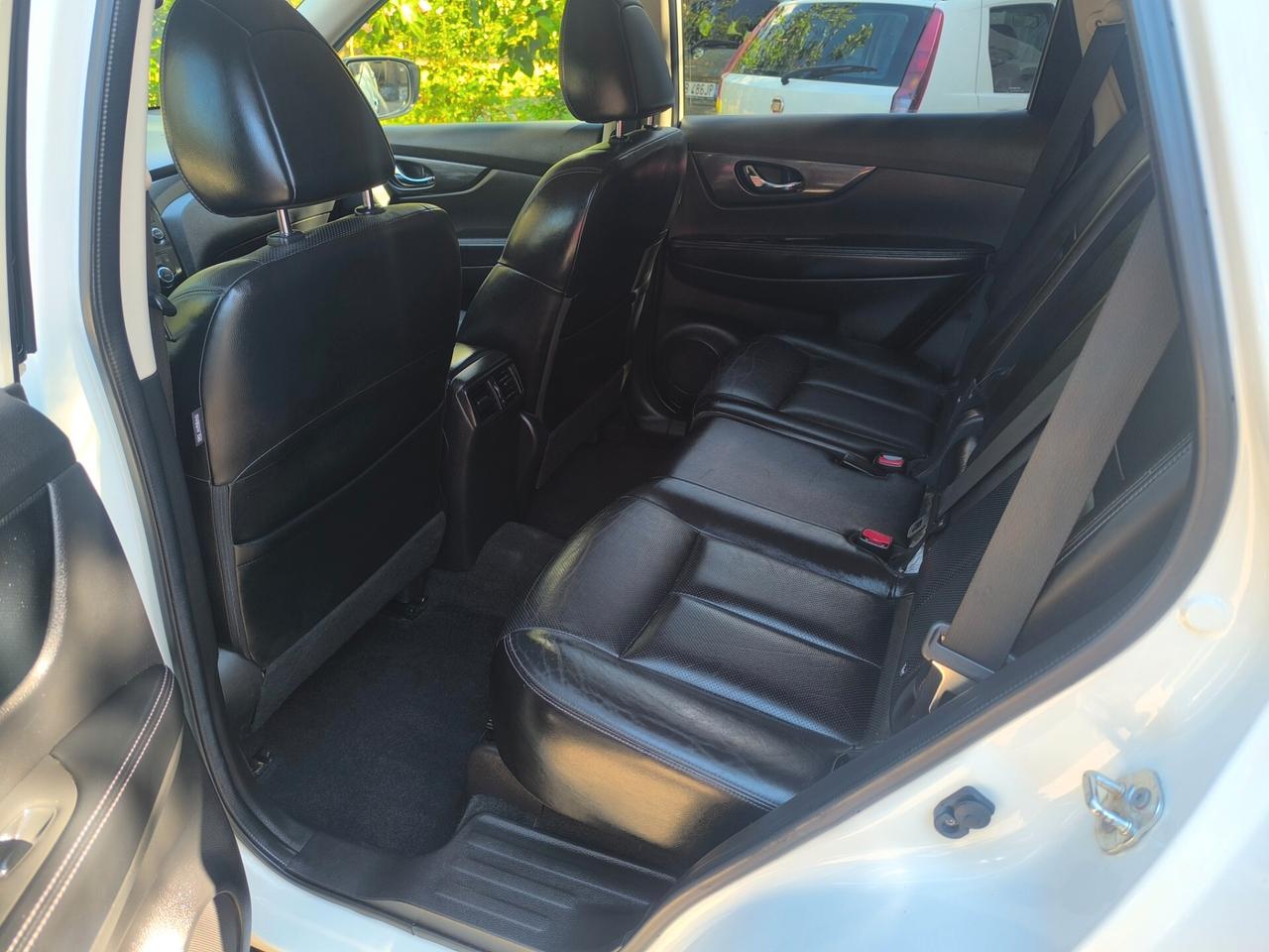 Nissan X-Trail 1.6 dCi 4WD Tekna
