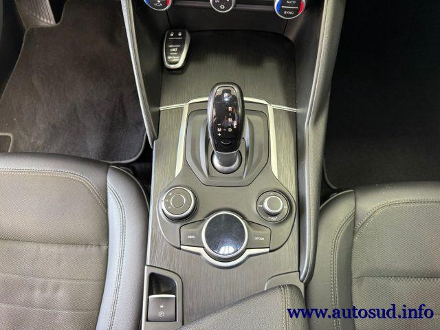 ALFA ROMEO Giulia 2.2 Turbodiesel 150 CV AT8 Business
