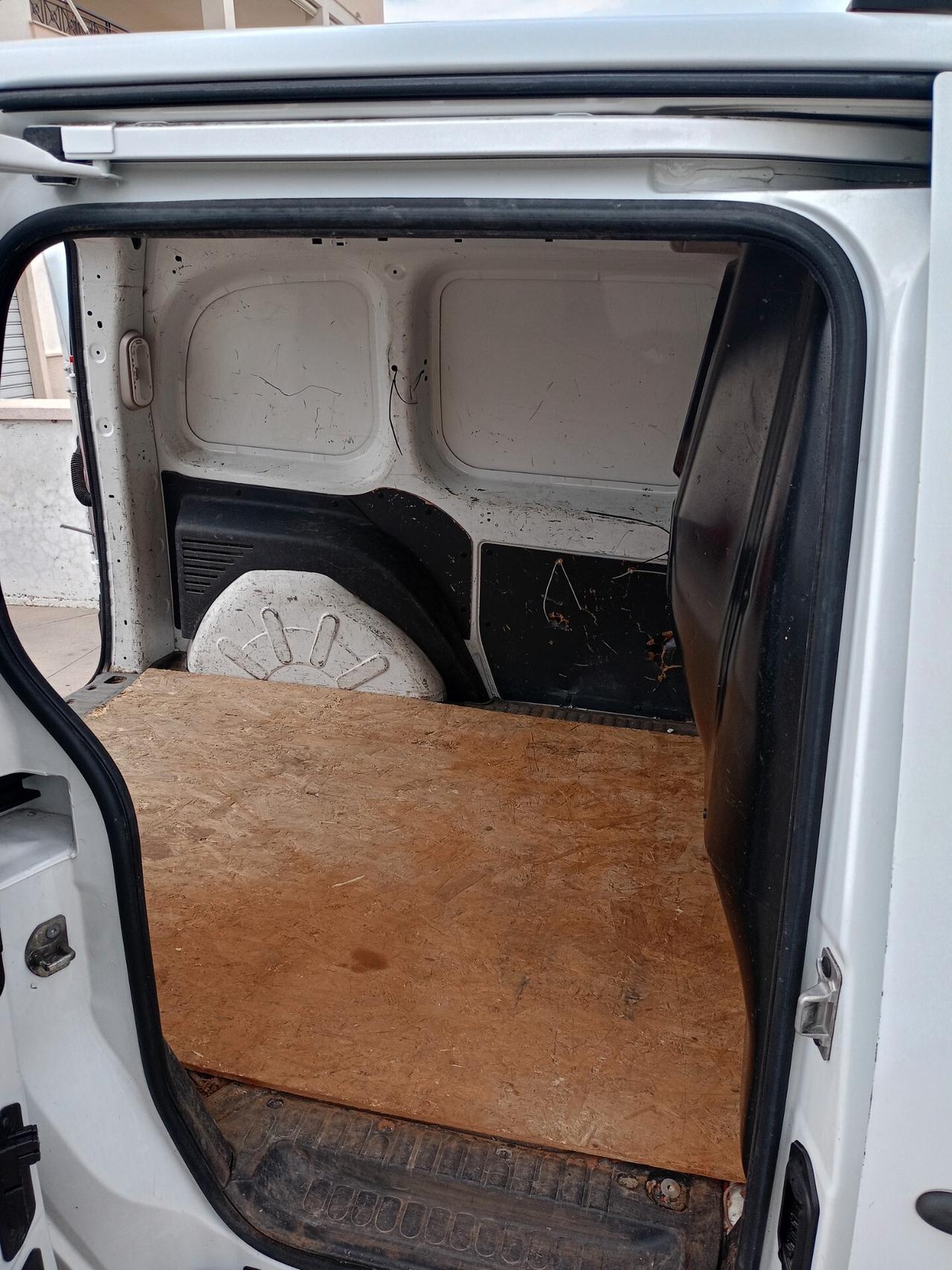 RENAULT KANGO 1500 DIESEL AUTOCARRO