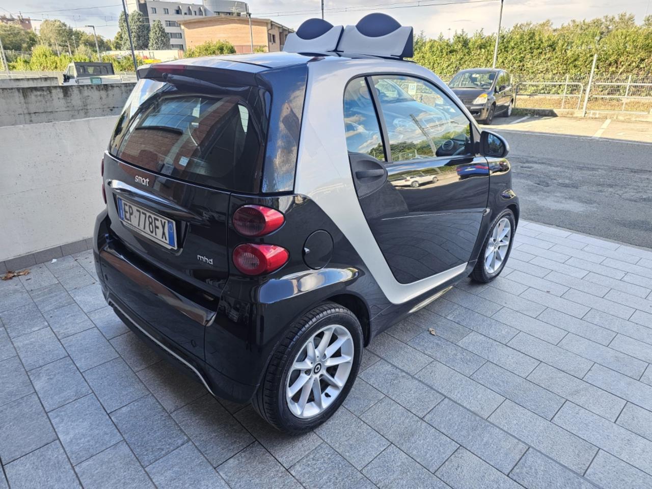 Smart ForTwo 1000 52 kW MHD coupé passion