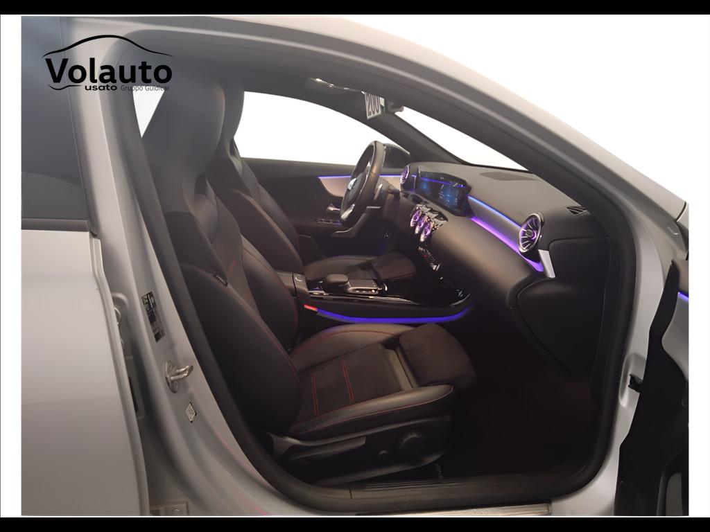 Mercedes-Benz Classe A - W177 2018 - A 250 e phev (eq-power) Premium auto