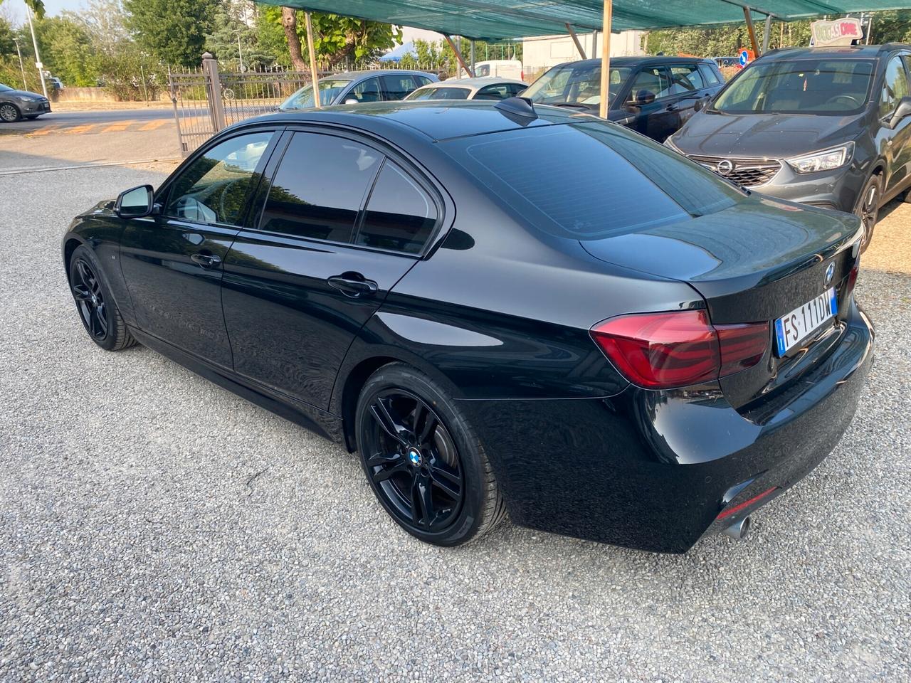 Bmw 318 318i M-SPORT Benzina Automatica 136 Cv. Full Black