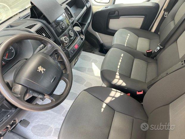 PEUGEOT Boxer 335 3.0 HDi 177CV Autocarro + IVA